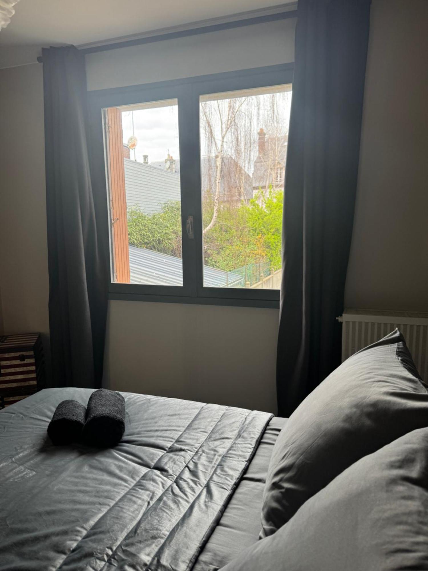 Appartement Place Morny, Hyper Centre ! Deauville Buitenkant foto
